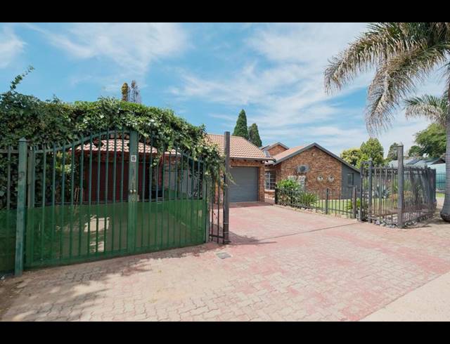 3 BEDROOM HOUSE FOR SALE IN GARSFONTEIN